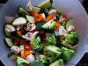Zucchini, championer, morötter och broccoli